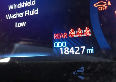 2022 Toyota Corolla Cross Xle z USA, uszkodzony, nr VIN 7MUEAAAG2NV026579